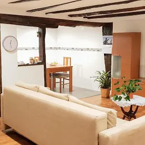 Eskola Apartamento Mundaka